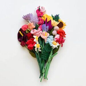 NEW CJ Hendry 2025 Flower Market bouquet 27 flowers